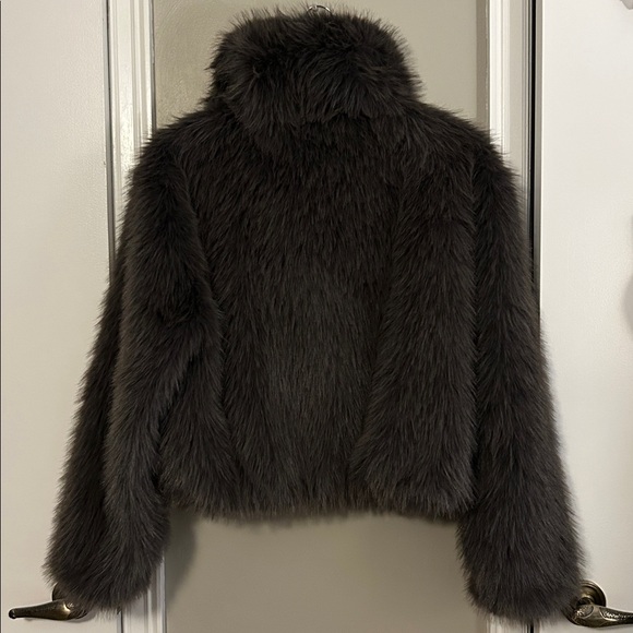 Rebecca Minkoff Dark Gray Faux Fur Jacket Women’s Size Medium NWT $228 - Picture 2 of 7